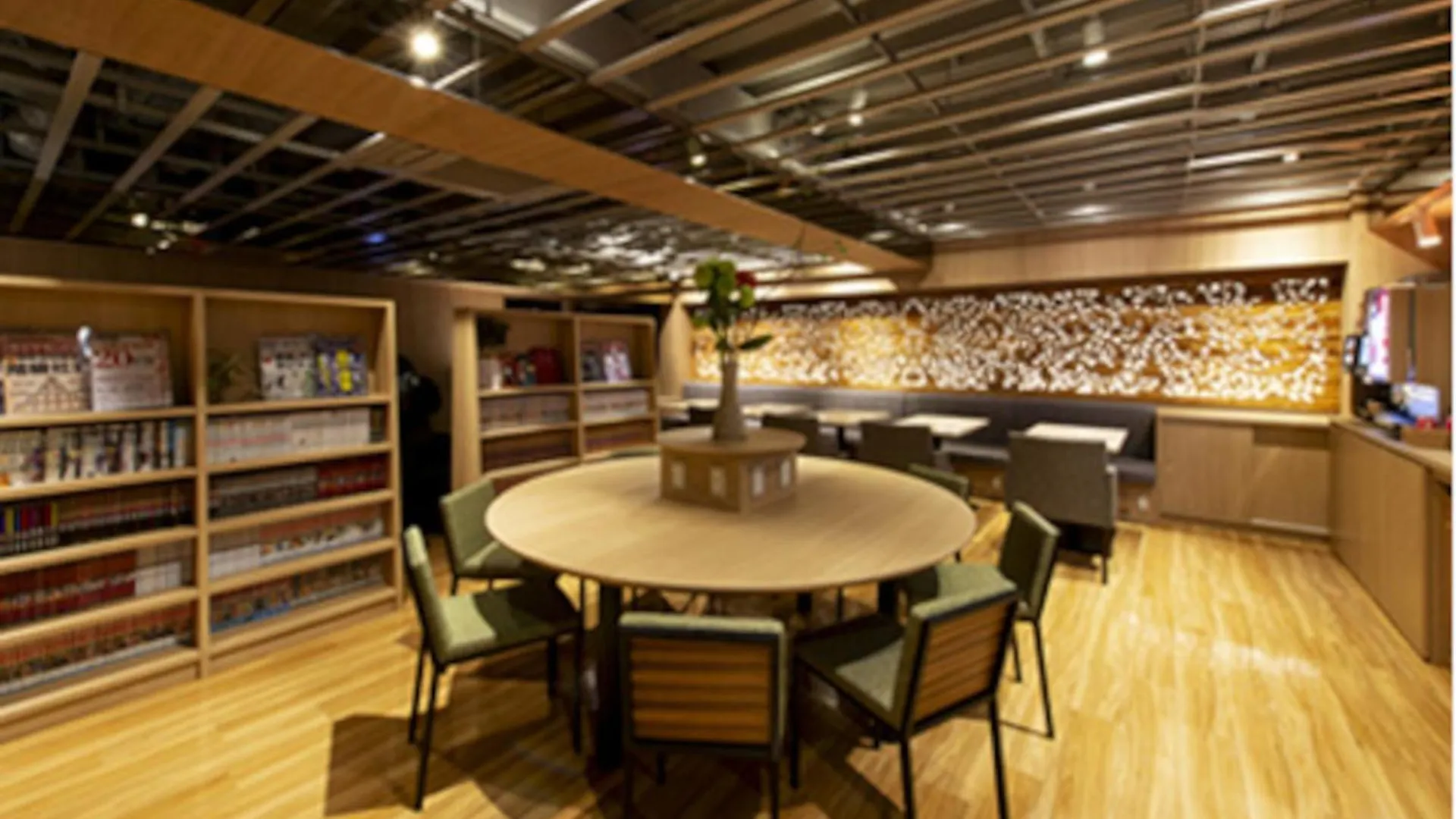 Capsule Hotel Anshin Oyado Premium Resort Kyoto Shijo Karasuma 2*,